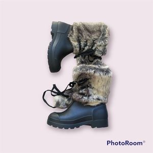 Dirty Laundry Rubber Boots with Fur!